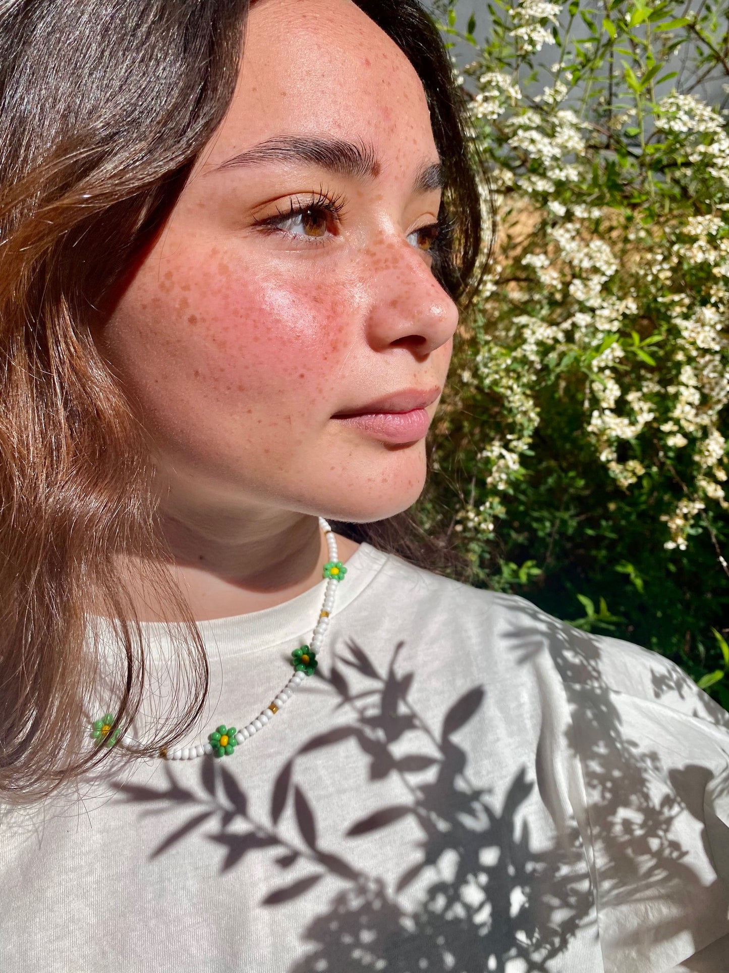 Happy green flower necklace