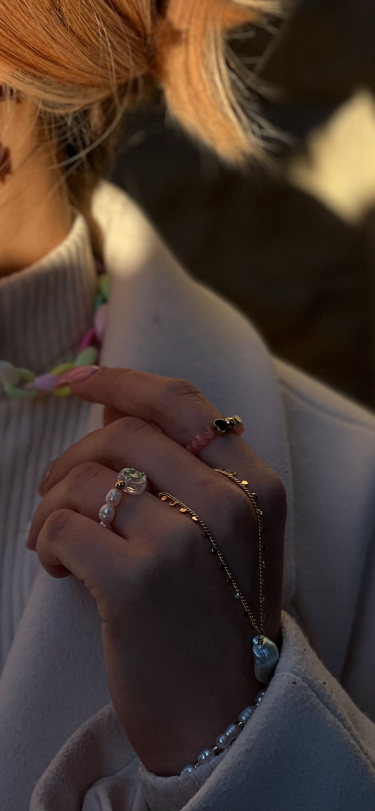 Smiley freshwater pearl ring