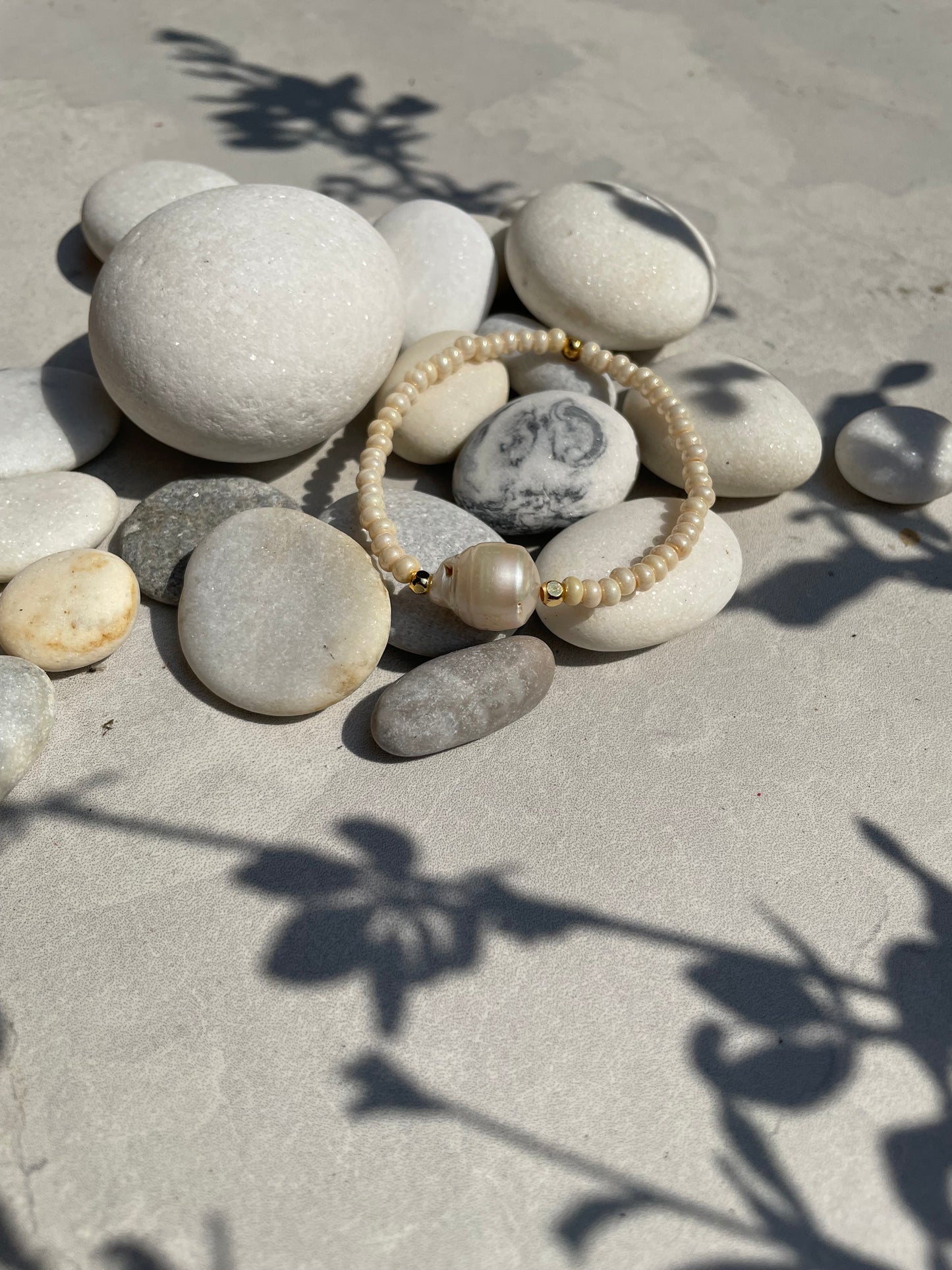 Freshwater pearl bracelet