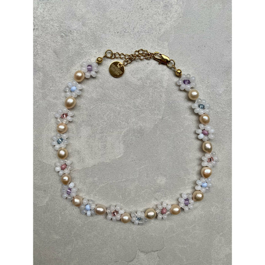 Flower necklace white pearl